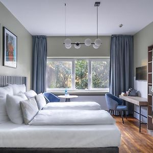 Großes Studio mit Kingsize-Bett